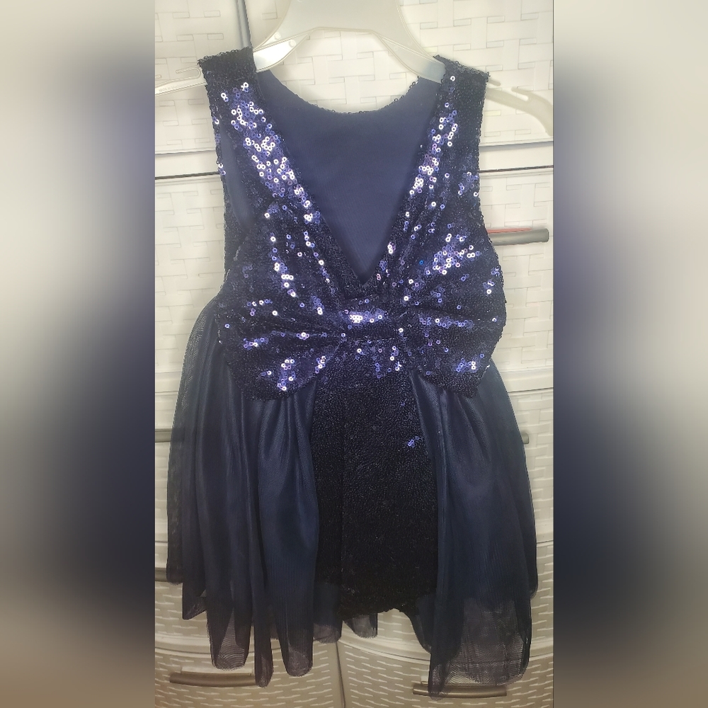 Dress - Picture 2 of 2